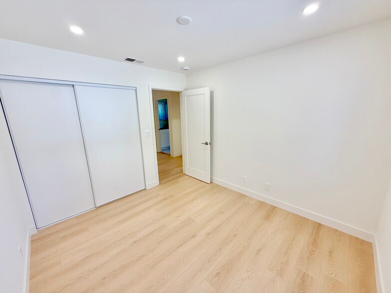 Building Photo - 1234 21st St