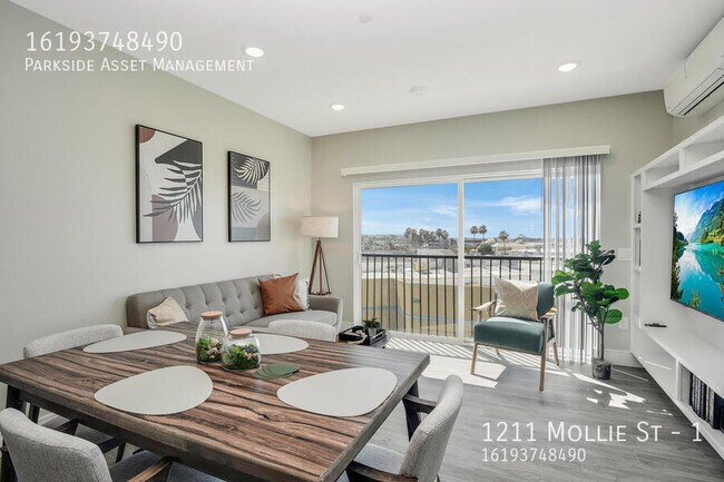 Primary Photo - 1211 Mollie St