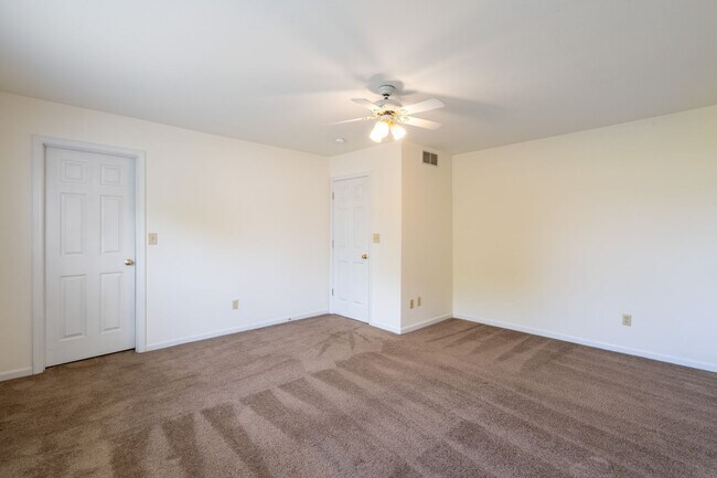 Building Photo - 3523-3525 Prescott Dr.