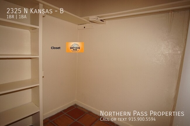 Building Photo - 2325 N Kansas-B