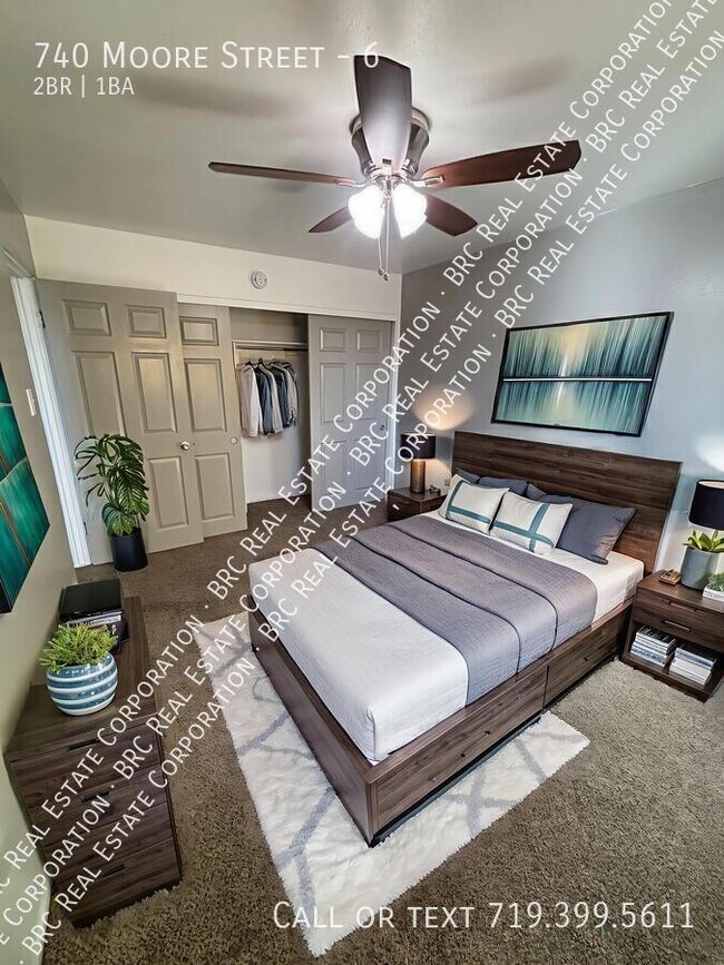 Primary Photo - 740 Moore St