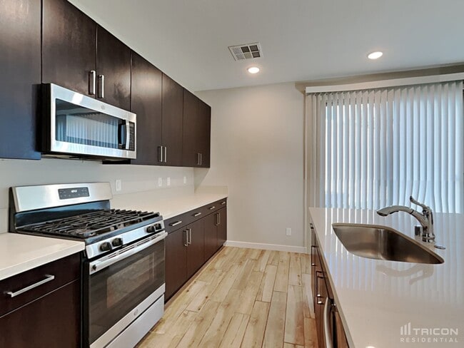 Building Photo - 6852 Whisper Canyon Pl