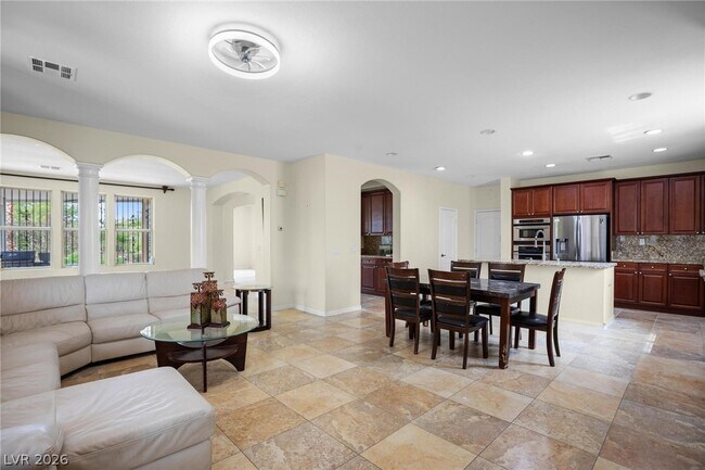 Building Photo - 7585 Cactus Peak Ct