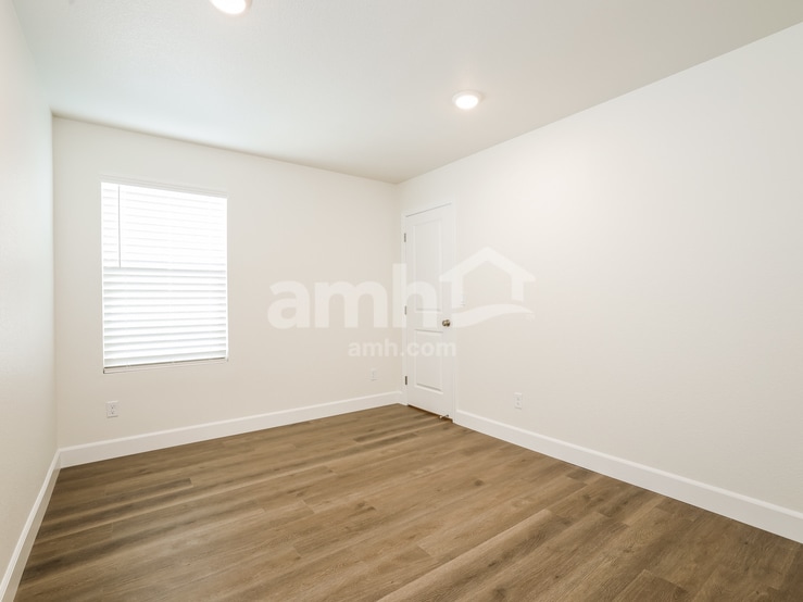 Building Photo - 6487 Enlightenment Dr