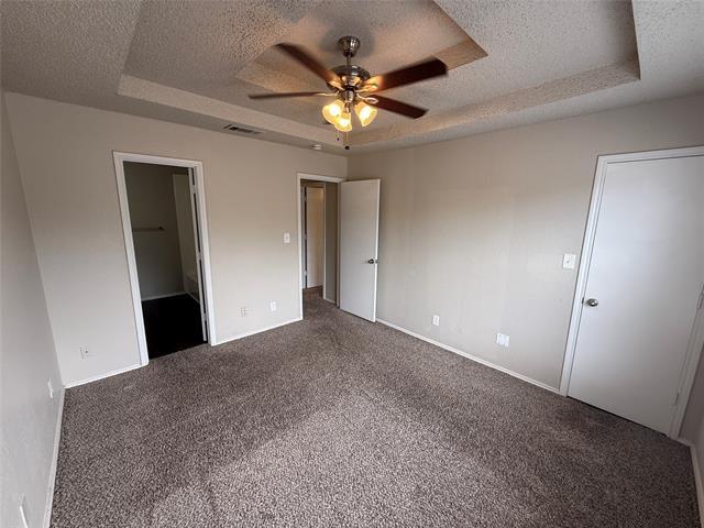 Building Photo - 5912 Holiday Ln