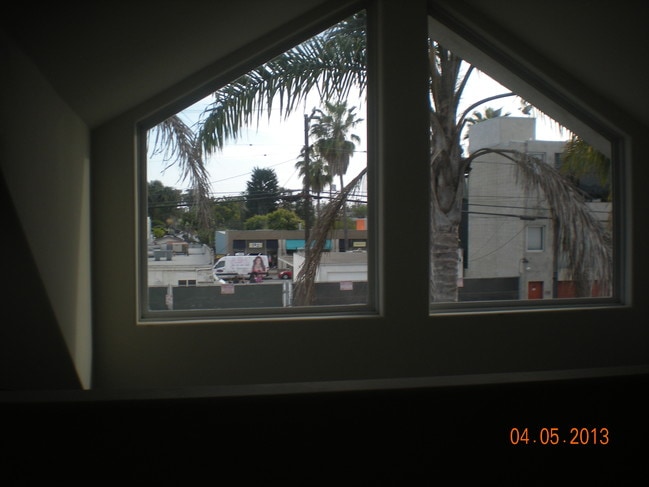 view to abbot kienny blvd - 1302 Electric Ave