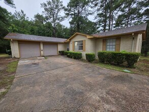 Building Photo - 1403 Ellison Ave