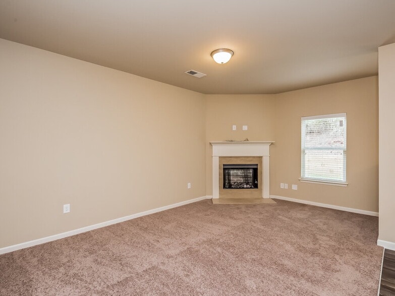 Building Photo - 260 Stillwood Dr