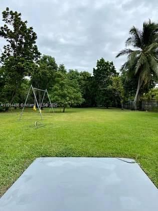 Building Photo - 2441 SW 124th Ave