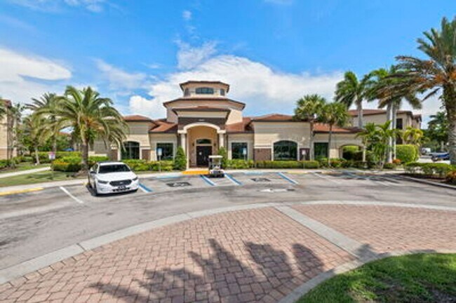 Building Photo - ANNUAL RENTAL - POSITANO PLACE-1 BED/1 BATH WITH LAKE VIEW AND NEW APPLIANCES!