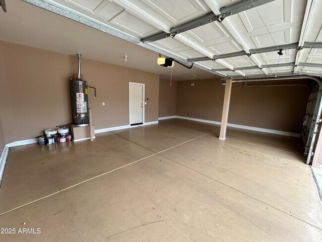 Building Photo - 16837 W Carmen Dr
