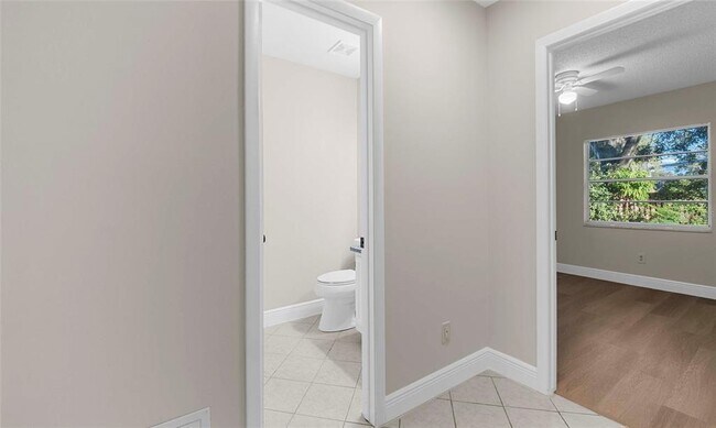 Building Photo - 14615 Daybreak Dr