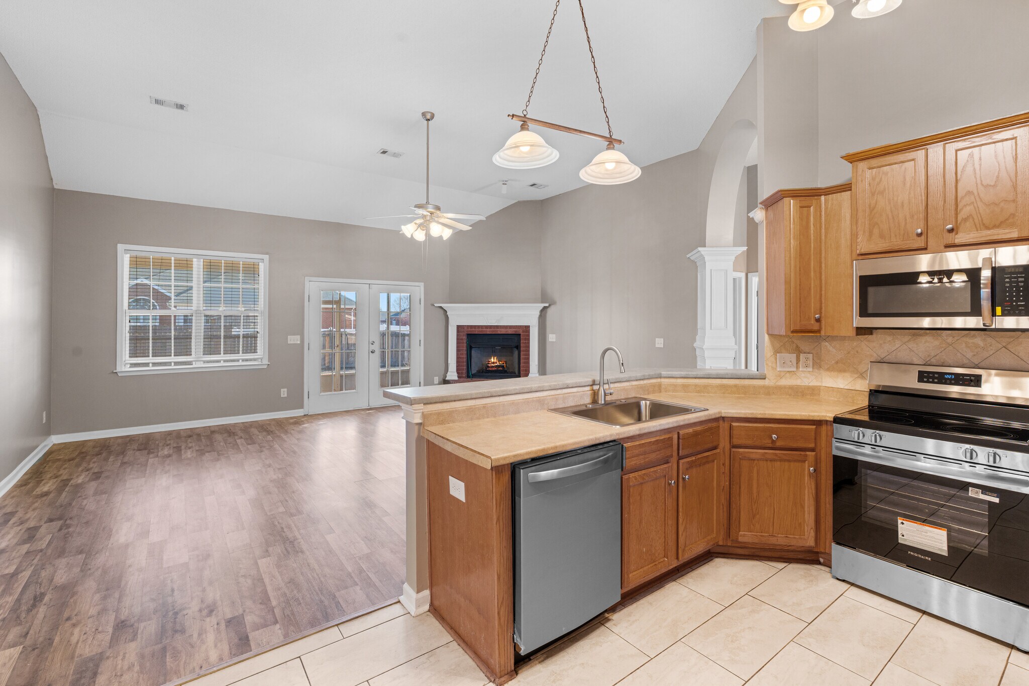 Building Photo - 119 Daventry Ln