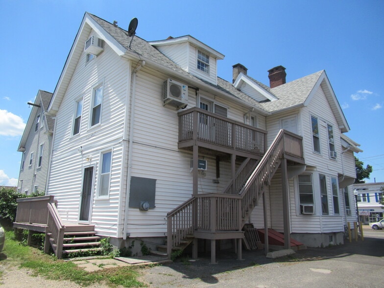 Building Photo - 2979 Fairfield Ave