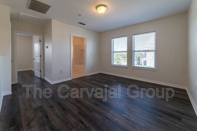 Building Photo - 4801 Nathan Hale Blvd