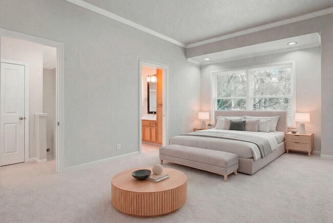 Building Photo - 2330 I St