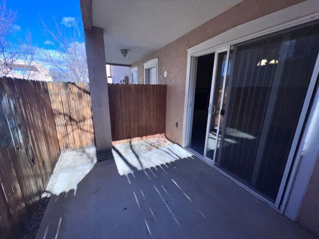 Building Photo - Gated community, 2 Br, 2.5 Ba w/ appliance...