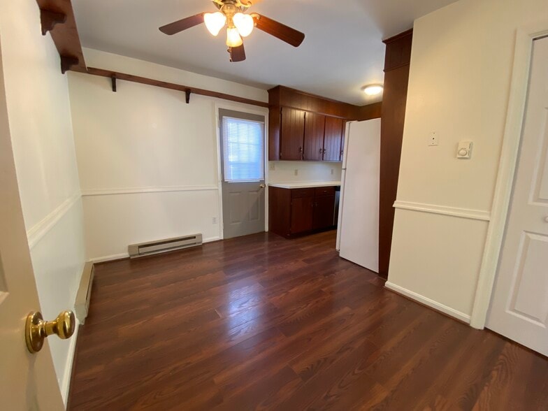 Building Photo - 6183 Mountain View Dr