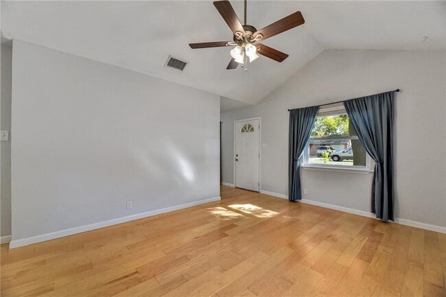 Building Photo - 5804 Cedardale Dr