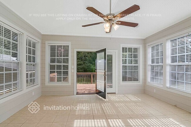 Building Photo - 911 Buckingham Rd