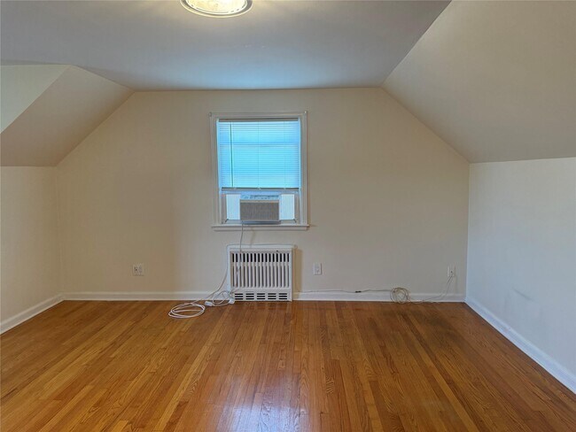 Building Photo - 55 3rd St