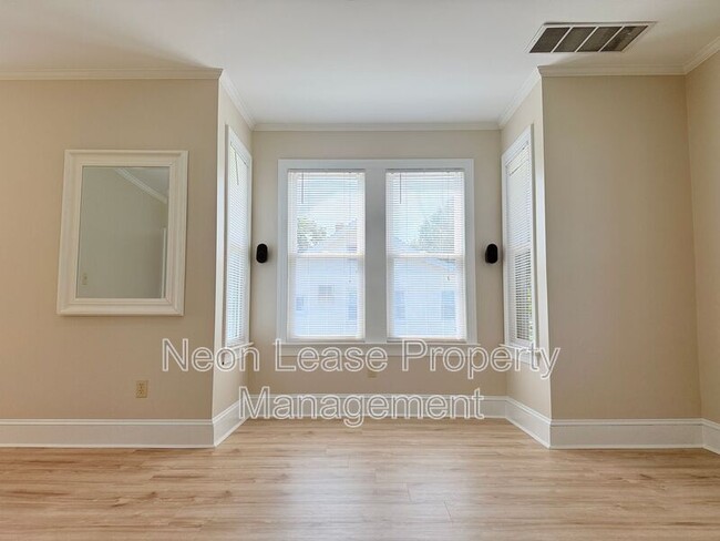 Building Photo - 100 Governors Ave