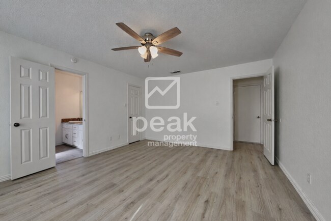 Building Photo - $2199! 3 Bed2 Bath in Watauga! Ready now! All appliances INCLUDED!