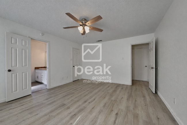 Building Photo - $2249! 3 Bed2 Bath in Watauga! Ready now! All appliances INCLUDED!