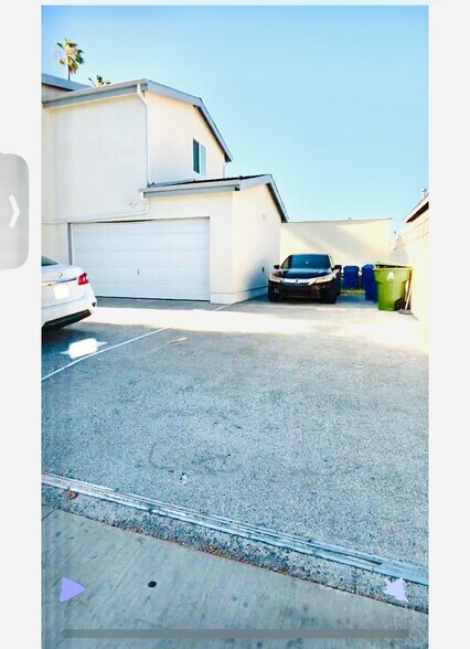 Building Photo - 4828 McKinley Ave