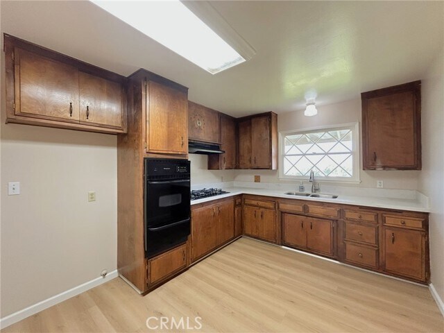 Building Photo - 238 E Sunset Dr N