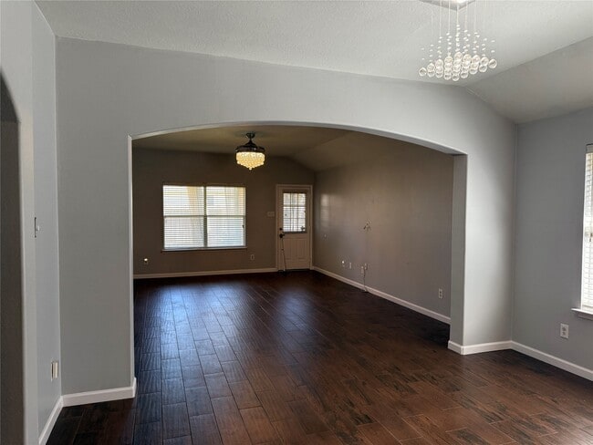 Building Photo - 15327 Summerlyn Point Ln