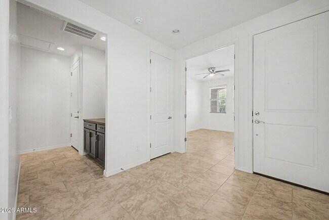 Building Photo - 17239 W Desert Sage Dr