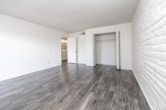 3BR, 2BA - 1,400SF - Second Bedroom - Taylor Heights