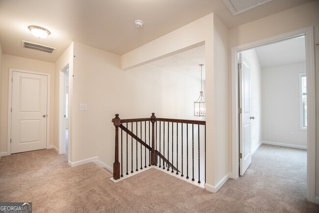 Building Photo - 5863 Krim Dr