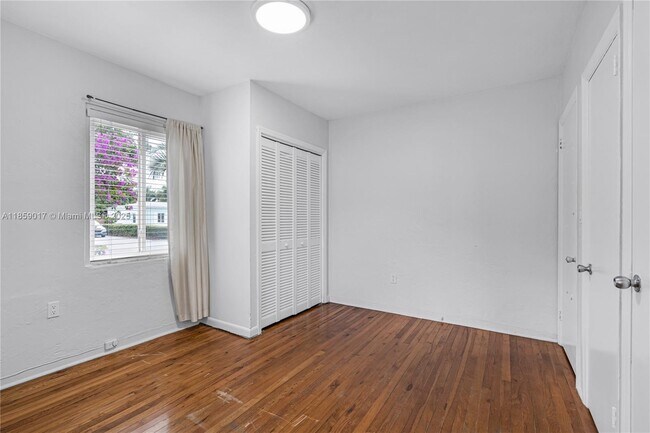 Building Photo - 6257 SW 14th St