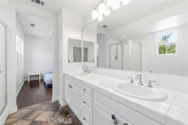 Building Photo - 2043 Owens Dr