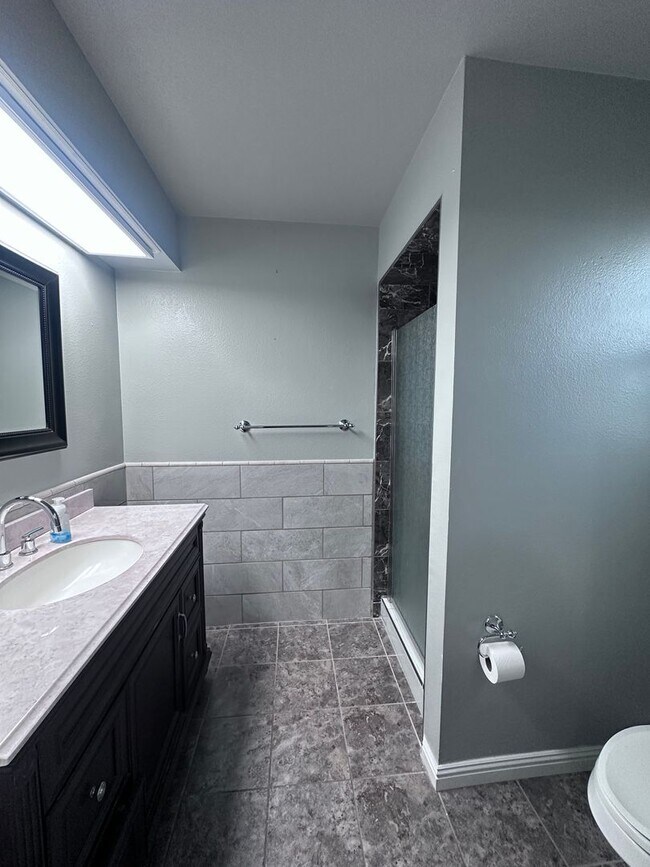 Building Photo - Spacious Condo coming soon!