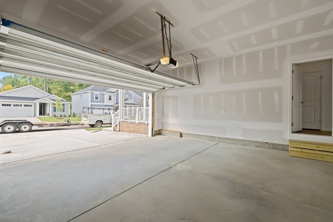 Building Photo - 1349 Underbrush Dr