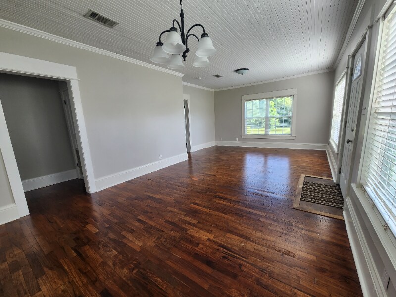 Building Photo - 149 Cedar Ln