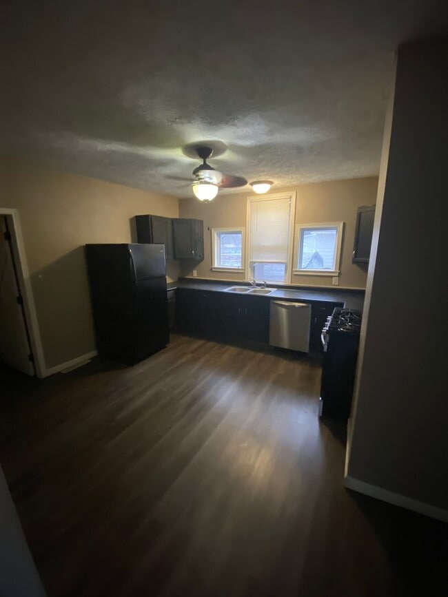 Building Photo - 2228 N Conrod