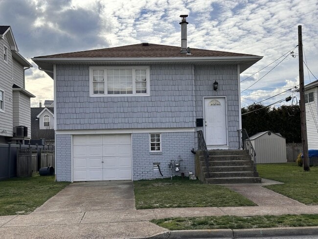 Primary Photo - 159 Washington Blvd