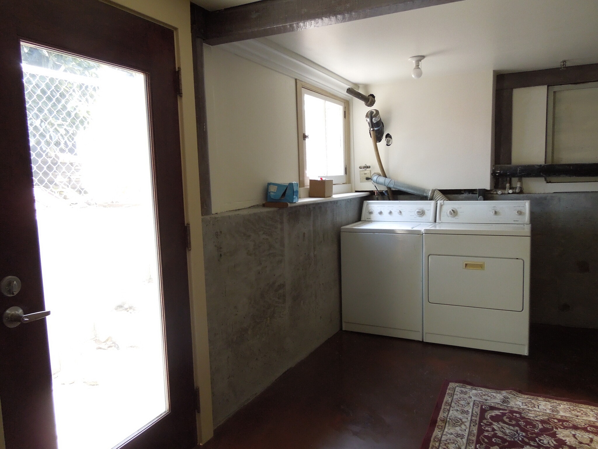 Laundry room - 264 N 13th St