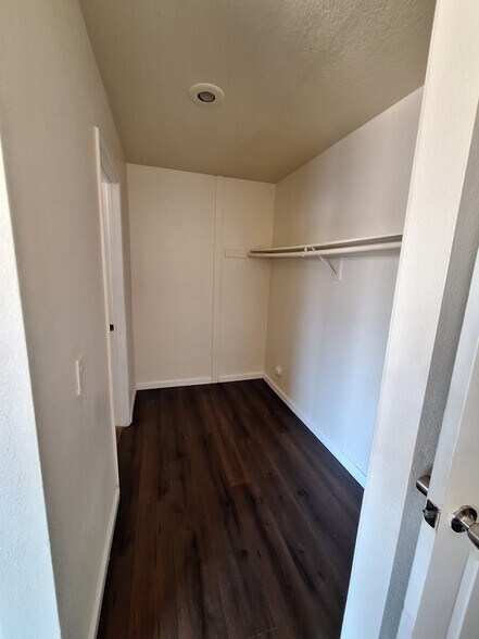Building Photo - 9531 Montana Calva Cir