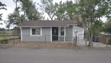 Building Photo - 2809 W Short Pl