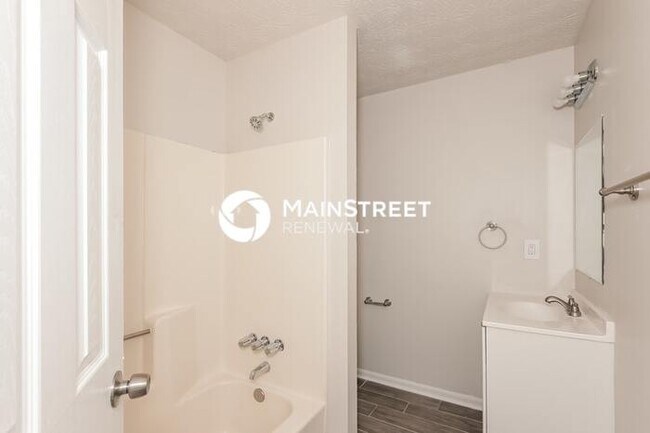 Building Photo - 3 Bedroom Pet-Friendly Home in Stone Mount...