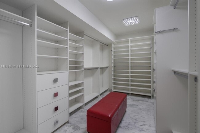 Building Photo - 19195 NE 36th Pl