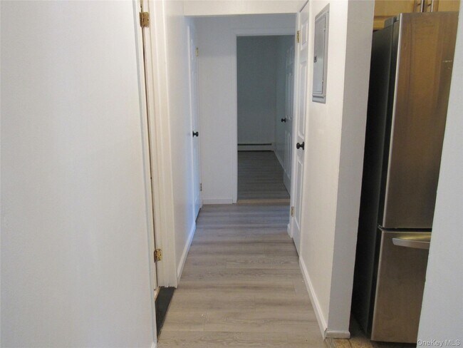 Building Photo - 7 N James St