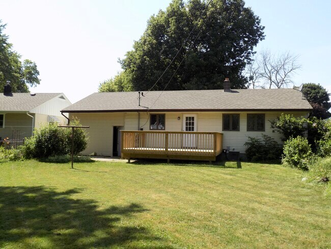 Building Photo - 7103 Mildred Rd