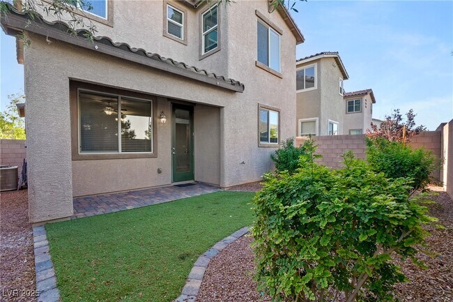 Building Photo - 12243 Loggeta Way