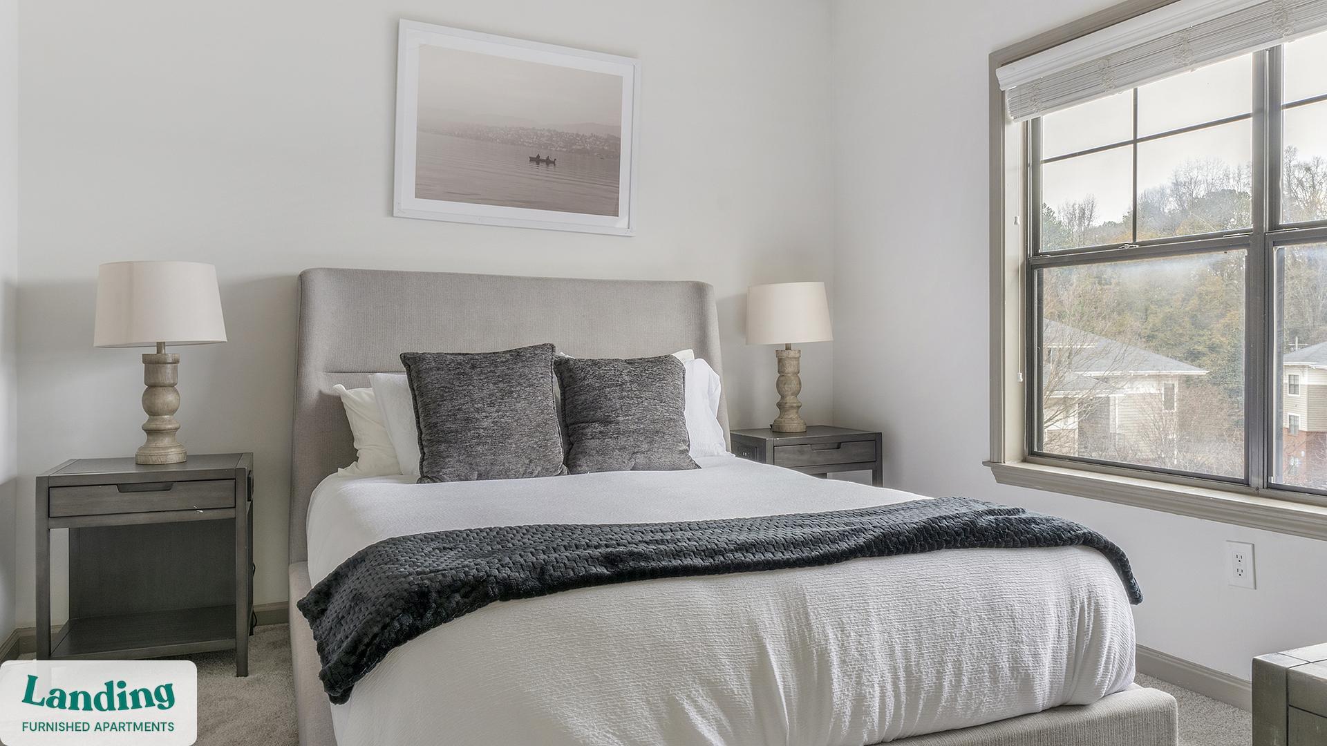 Building Photo - 2000 Monroe Pl NE